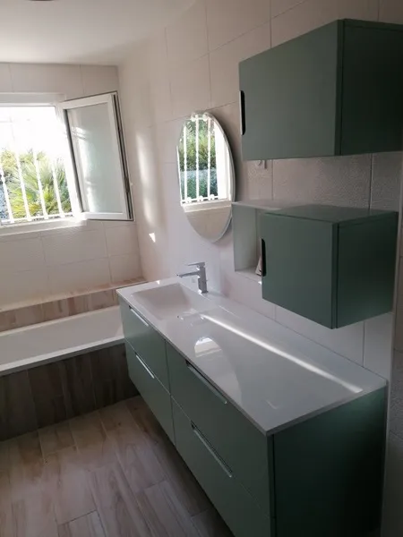 Installation d'une douche à la Rochelle lors d'une rénovation complète de salle de bains, La Rochelle, Ekidoma