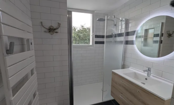 Salle de Bains à Tonnay Charente, Rochefort, Ekidoma