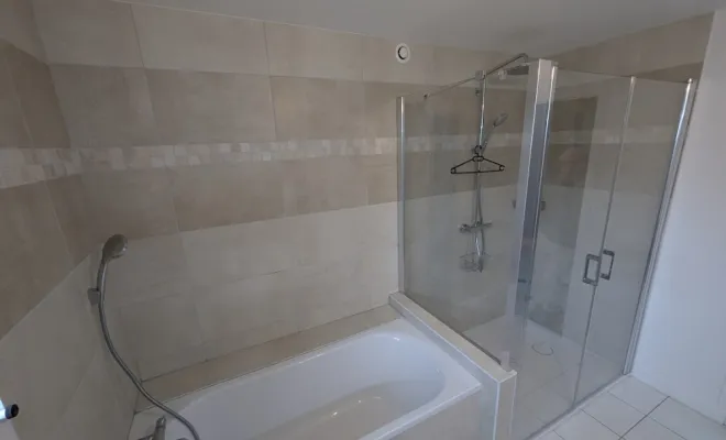 Salle de Bain autour de Surgères, Rochefort, Ekidoma